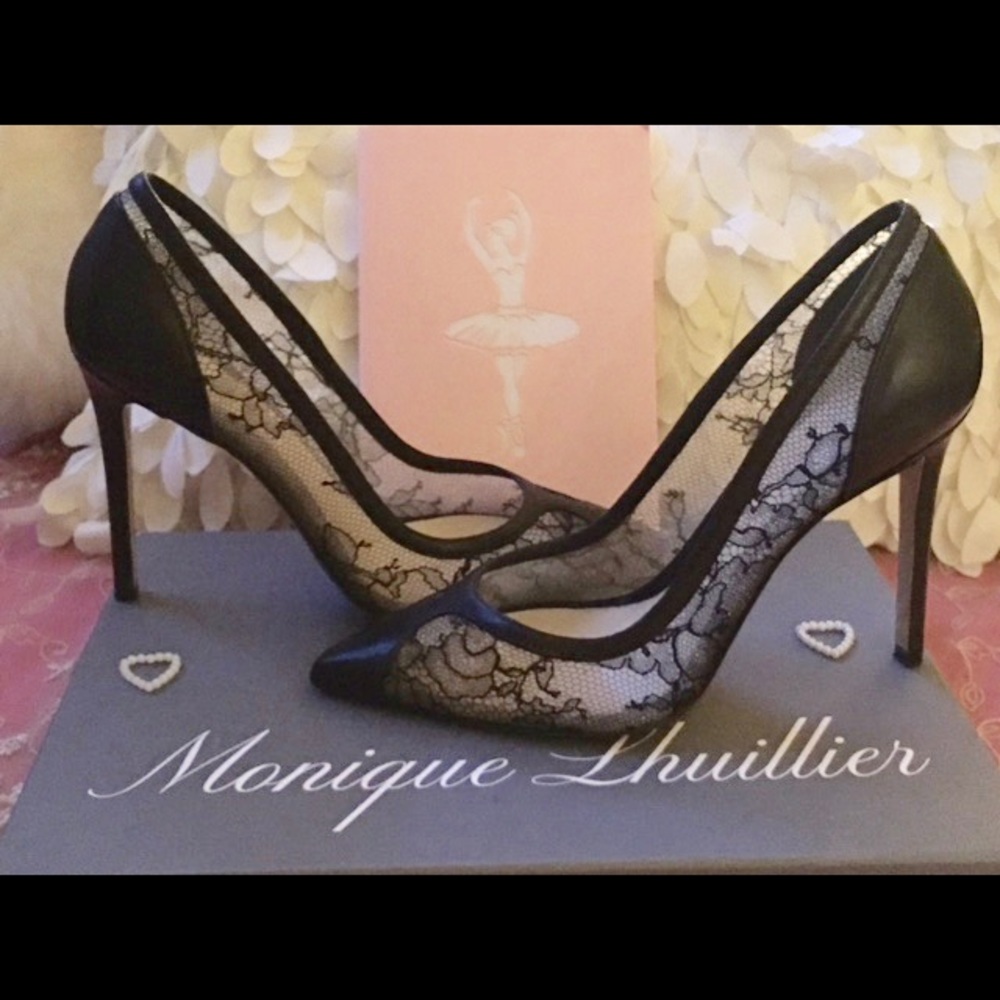 Fatima Lace Pump by Monique Lhullier